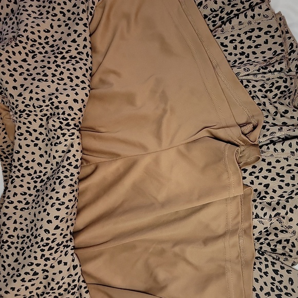 Flowy Cheetah Print Skirt With Shorts - Picture 7 of 7